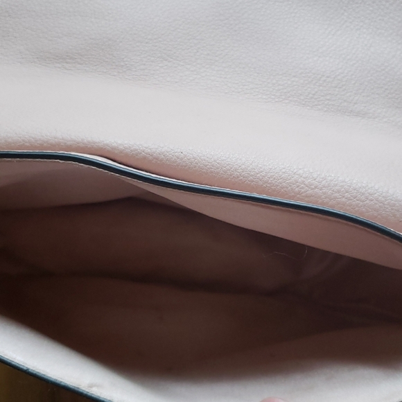 Hand bag in good condition. - Picture 3 of 4